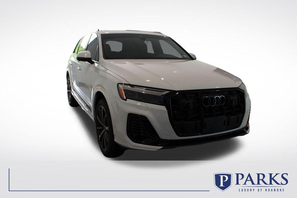 2025 Audi Q7 45 Premium Plus quattro Tiptronic's photo