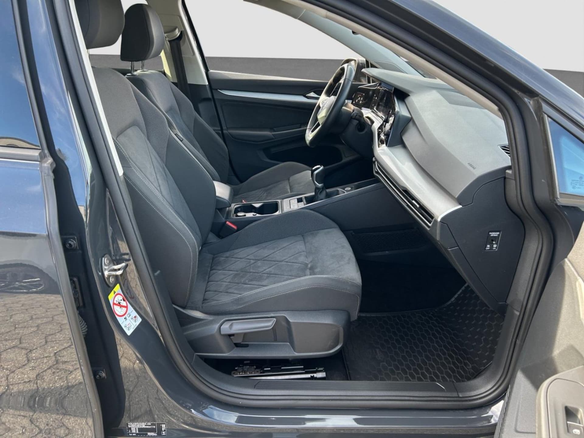 Volkswagen Golf Variant Life