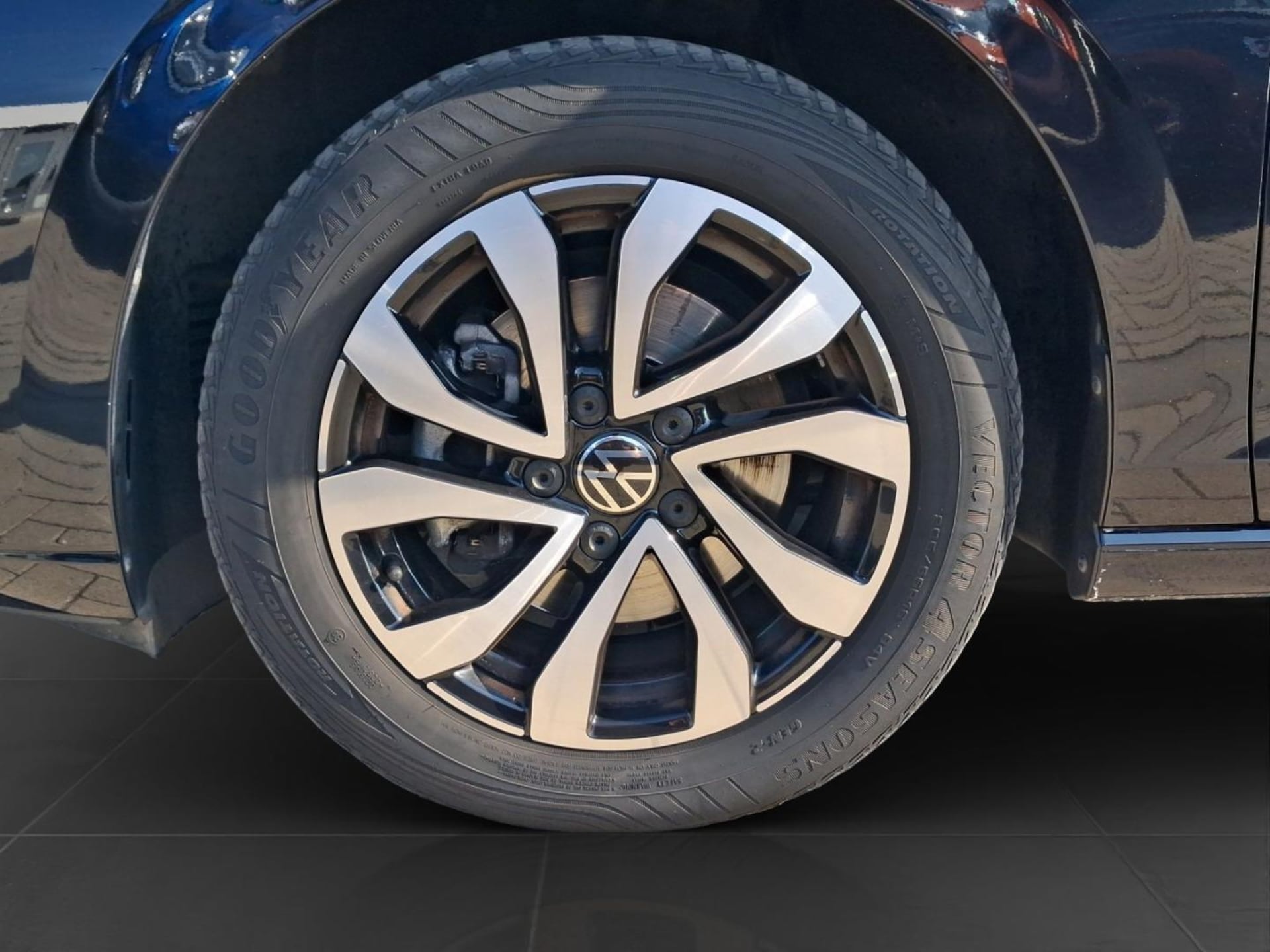 Volkswagen Golf Active