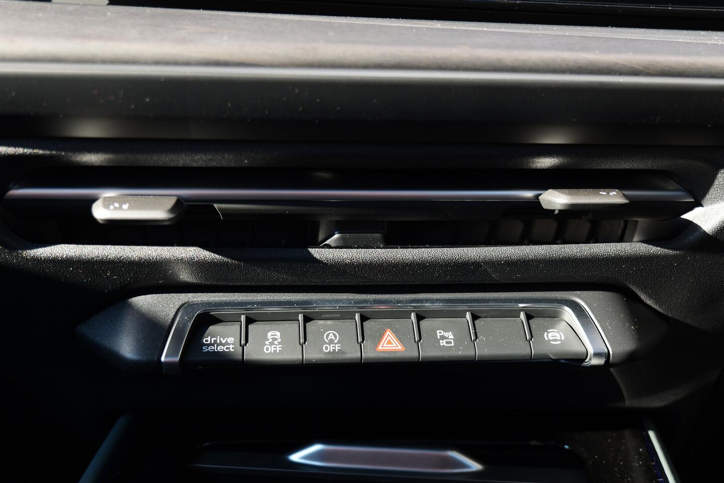 Image about Audi Q3 SUV TFSI quattro 150 kW