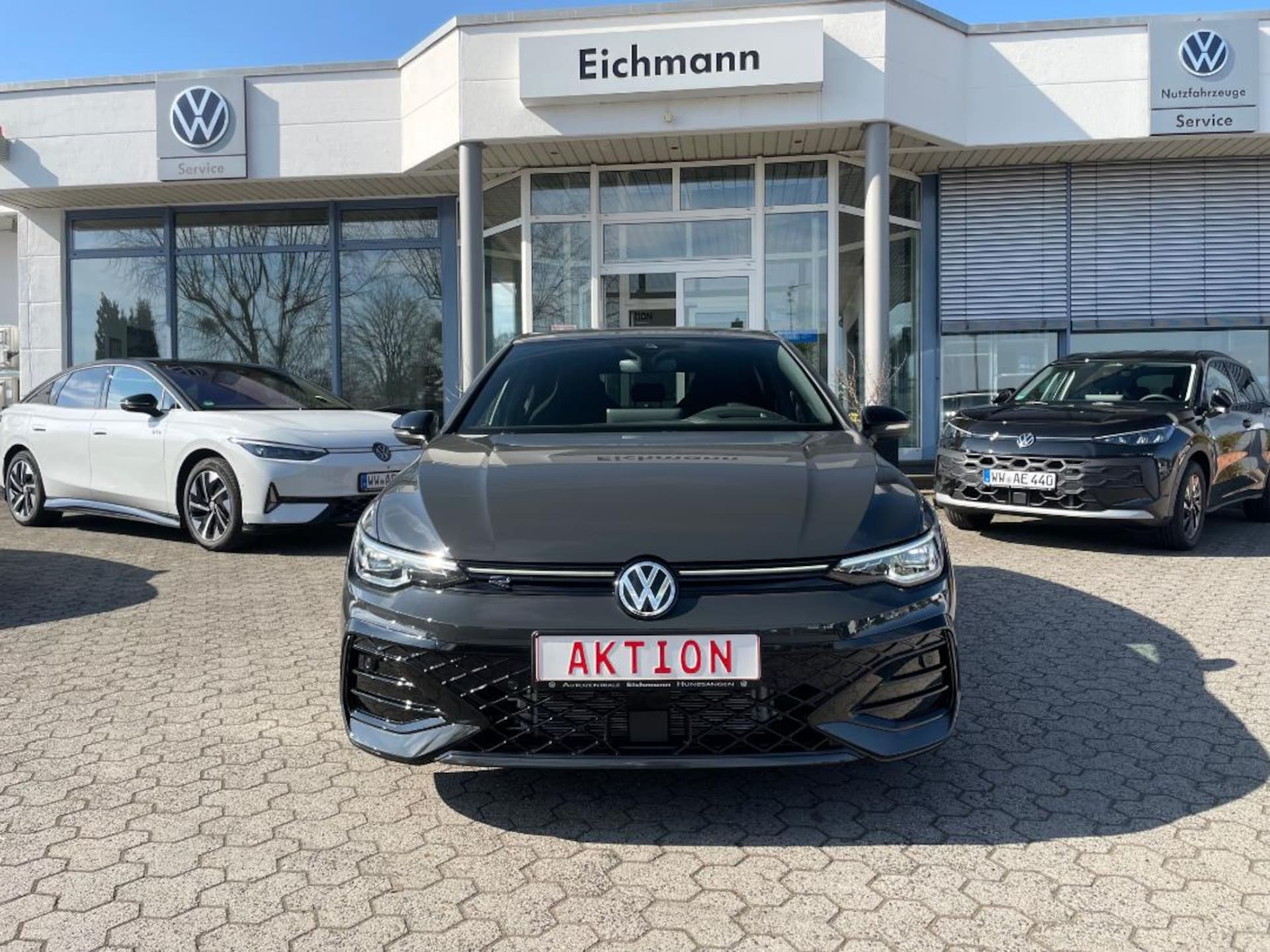 Volkswagen Golf R-Line