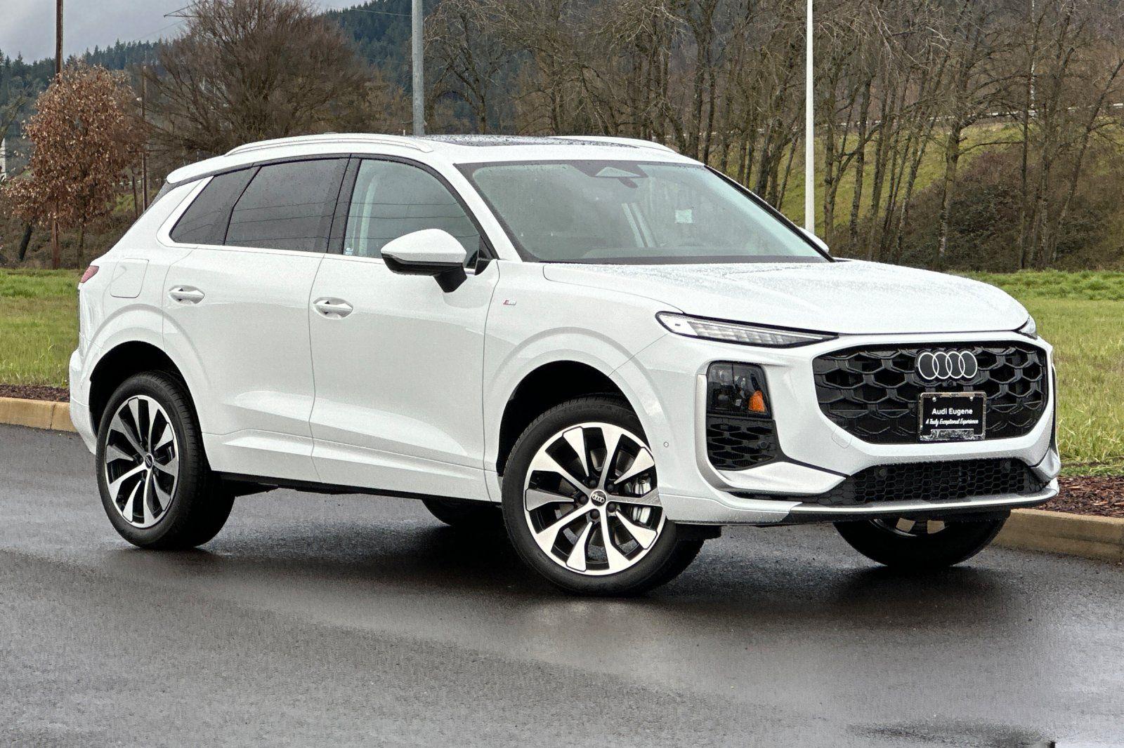 2026 Audi Q3 S line quattro's photo