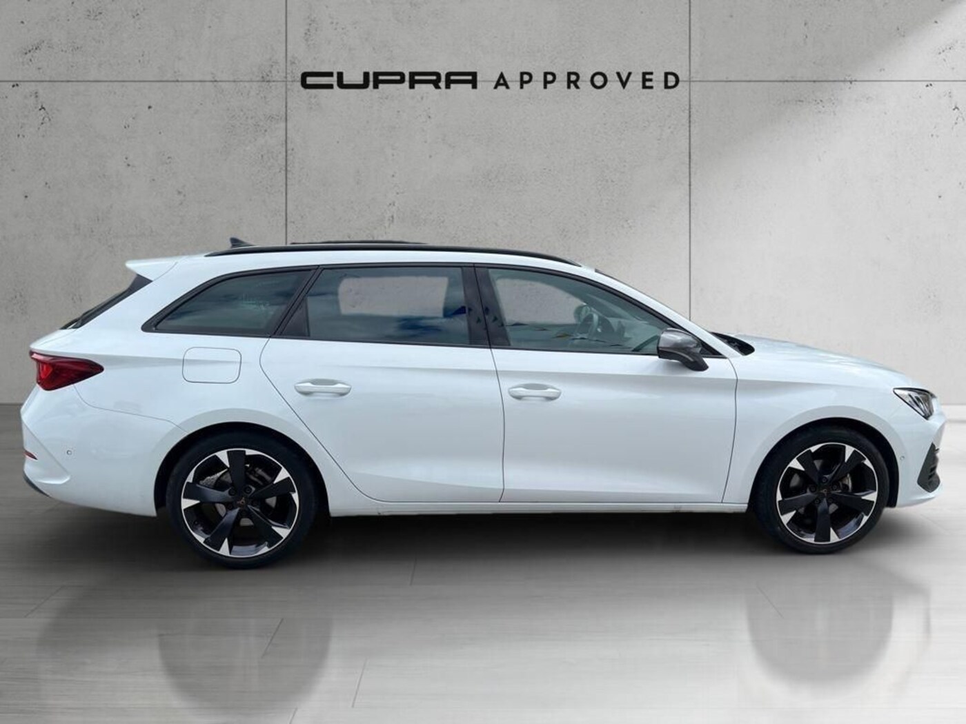 CUPRA Leon Sportstourer 1.5 eTSI DSG 110 kW (150 CV) — photo 4