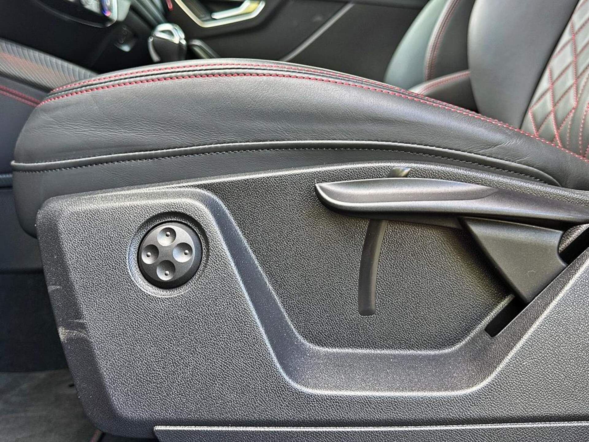 Audi Q2 S line