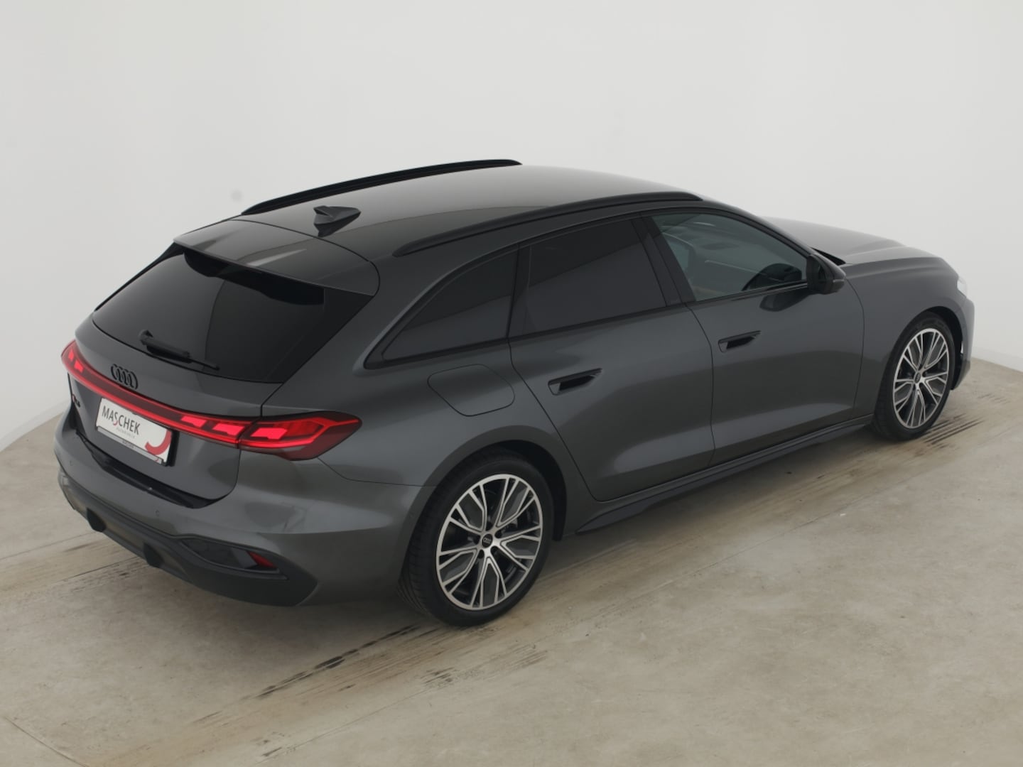Bild über Audi A5 Avant TDI quattro 150 kW S tronic - für weitere Informationen kontaktieren Sie den Audi Partner