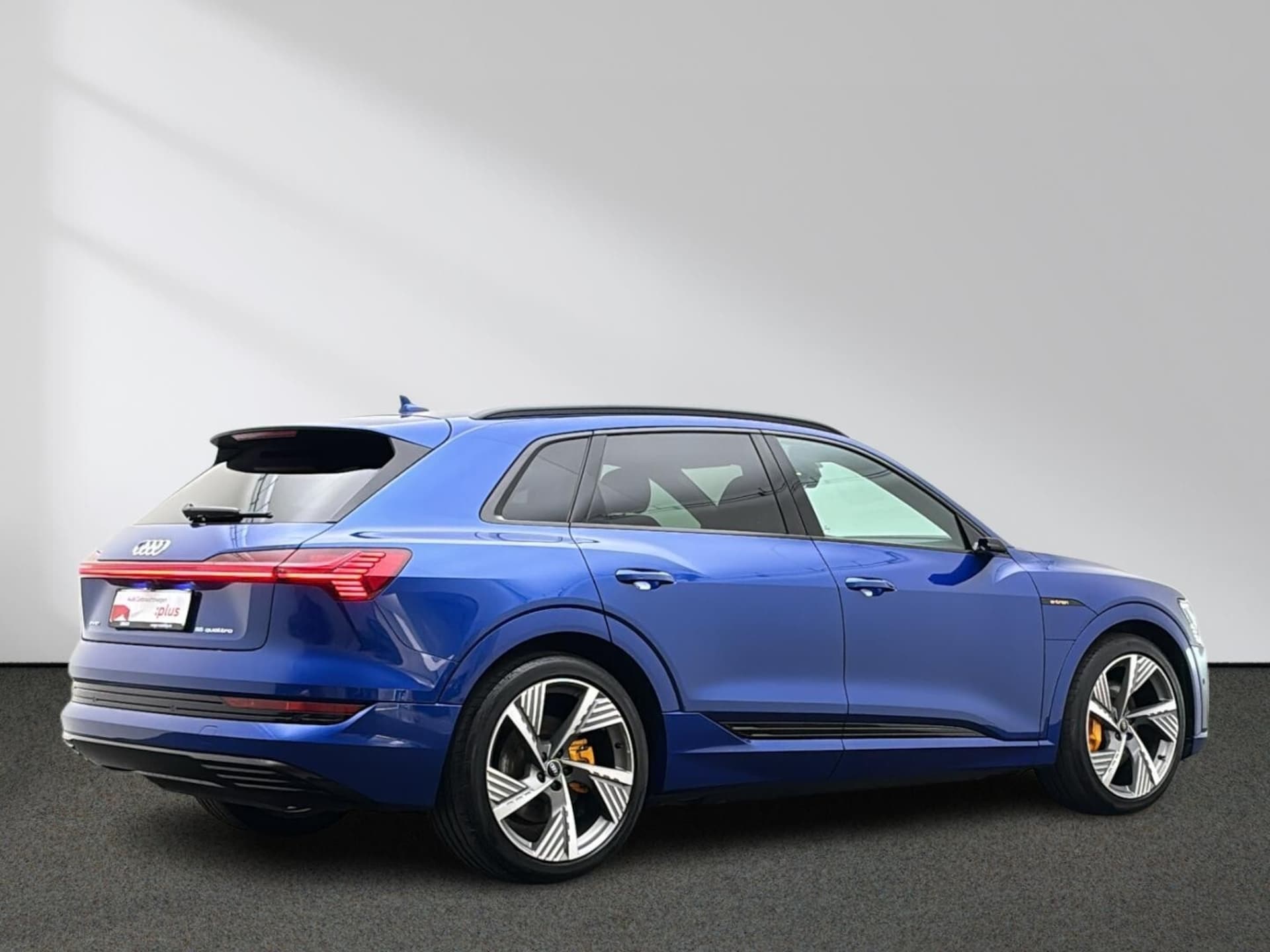 Audi e-tron advanced