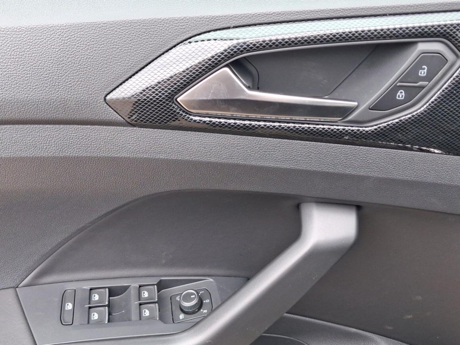 Volkswagen T-Cross – Bild 8