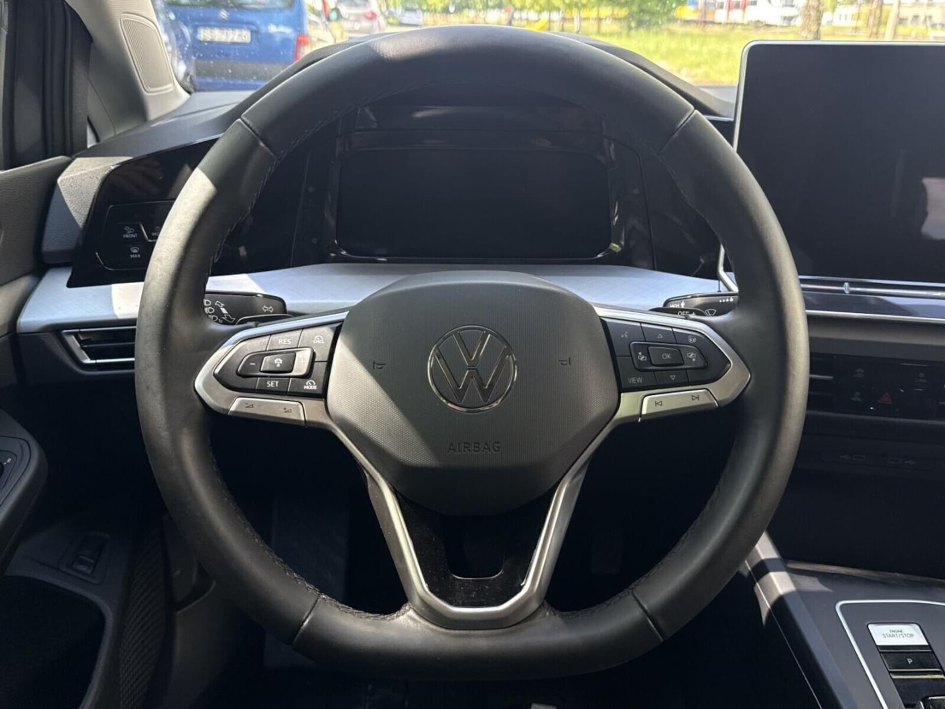 Volkswagen Golf Variant Life
