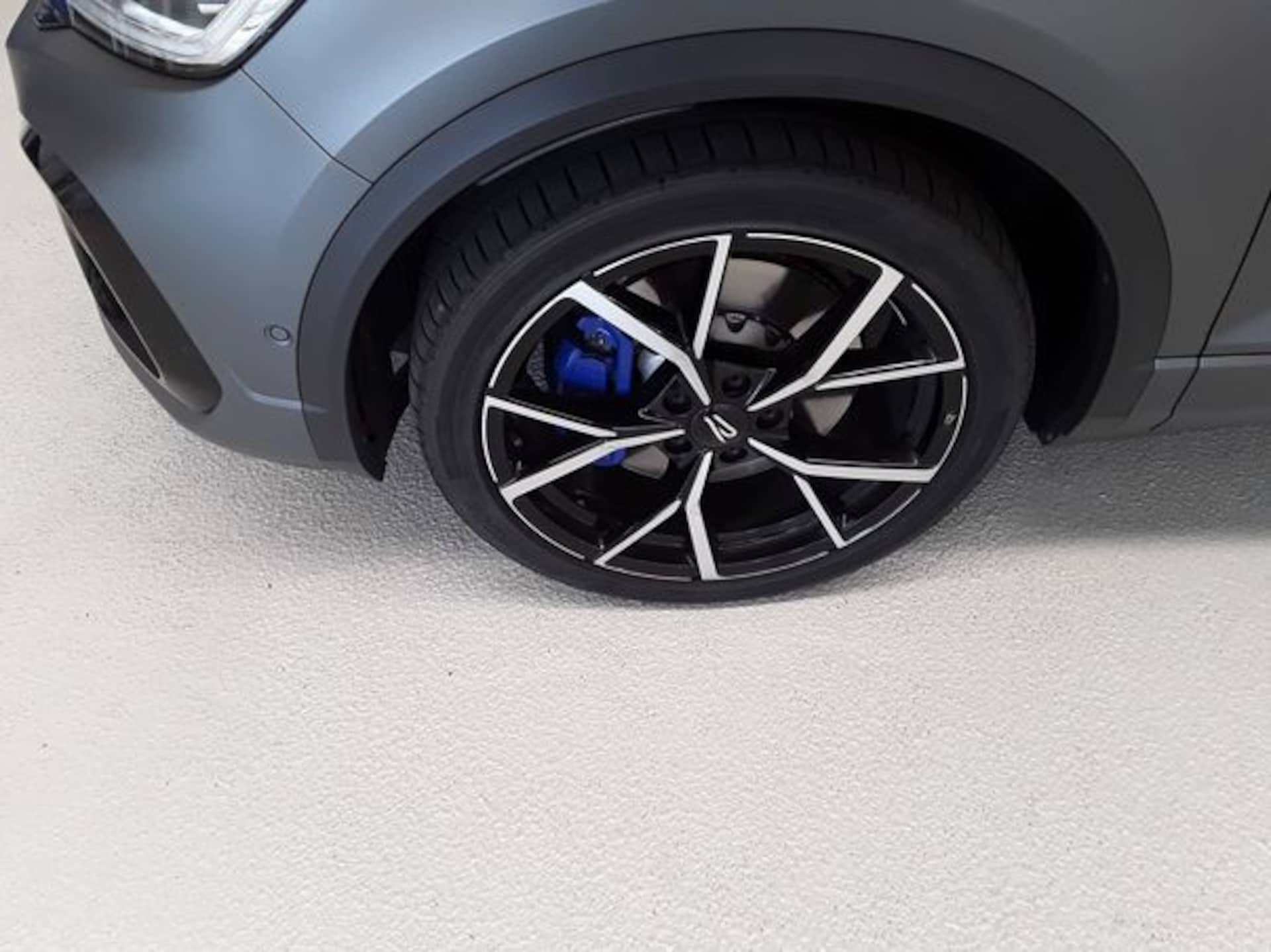 Volkswagen T-Roc R