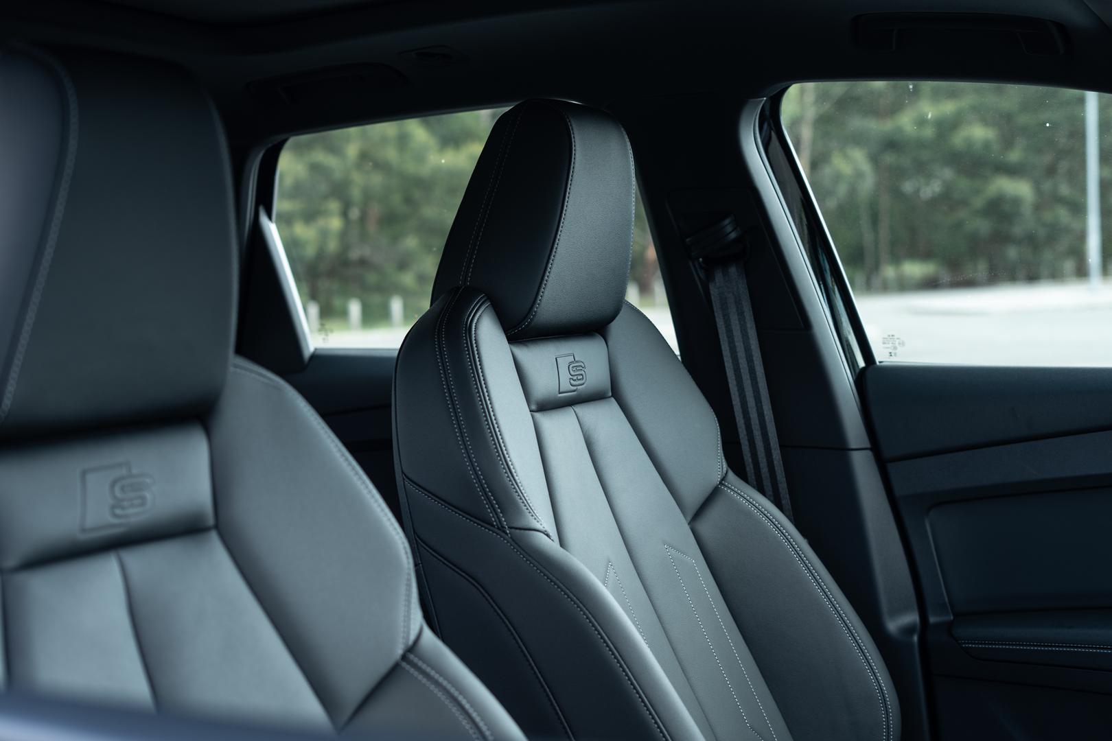 Image about Audi Q4 e-tron 55 e-tron quattro kW