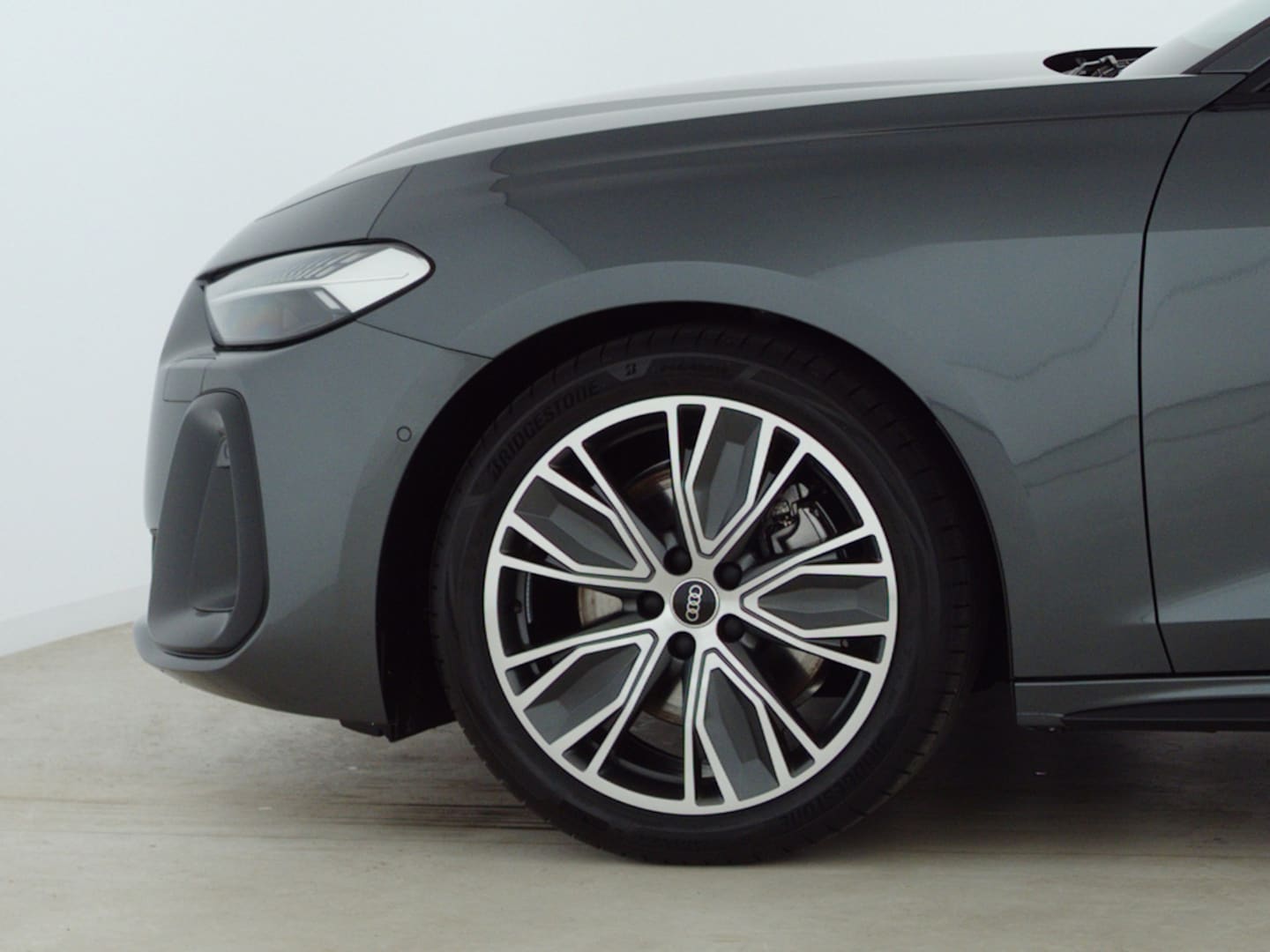 Bild über Audi A5 Avant TDI quattro 150 kW S tronic - für weitere Informationen kontaktieren Sie den Audi Partner