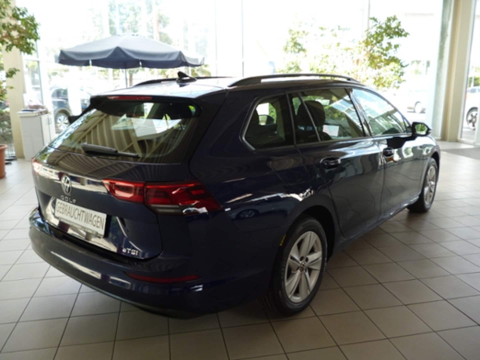 Volkswagen Golf Variant Life