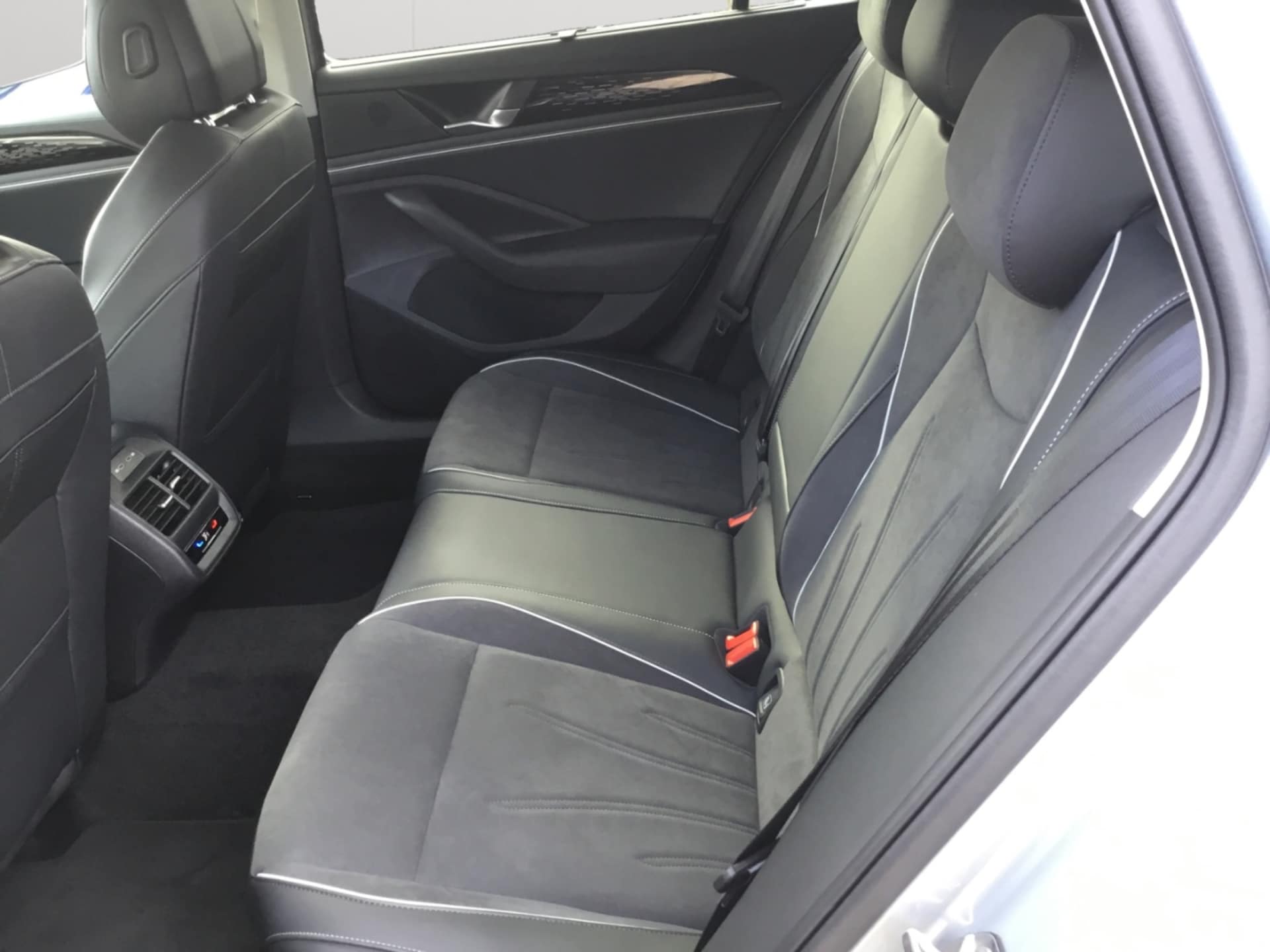 Volkswagen Passat Elegance