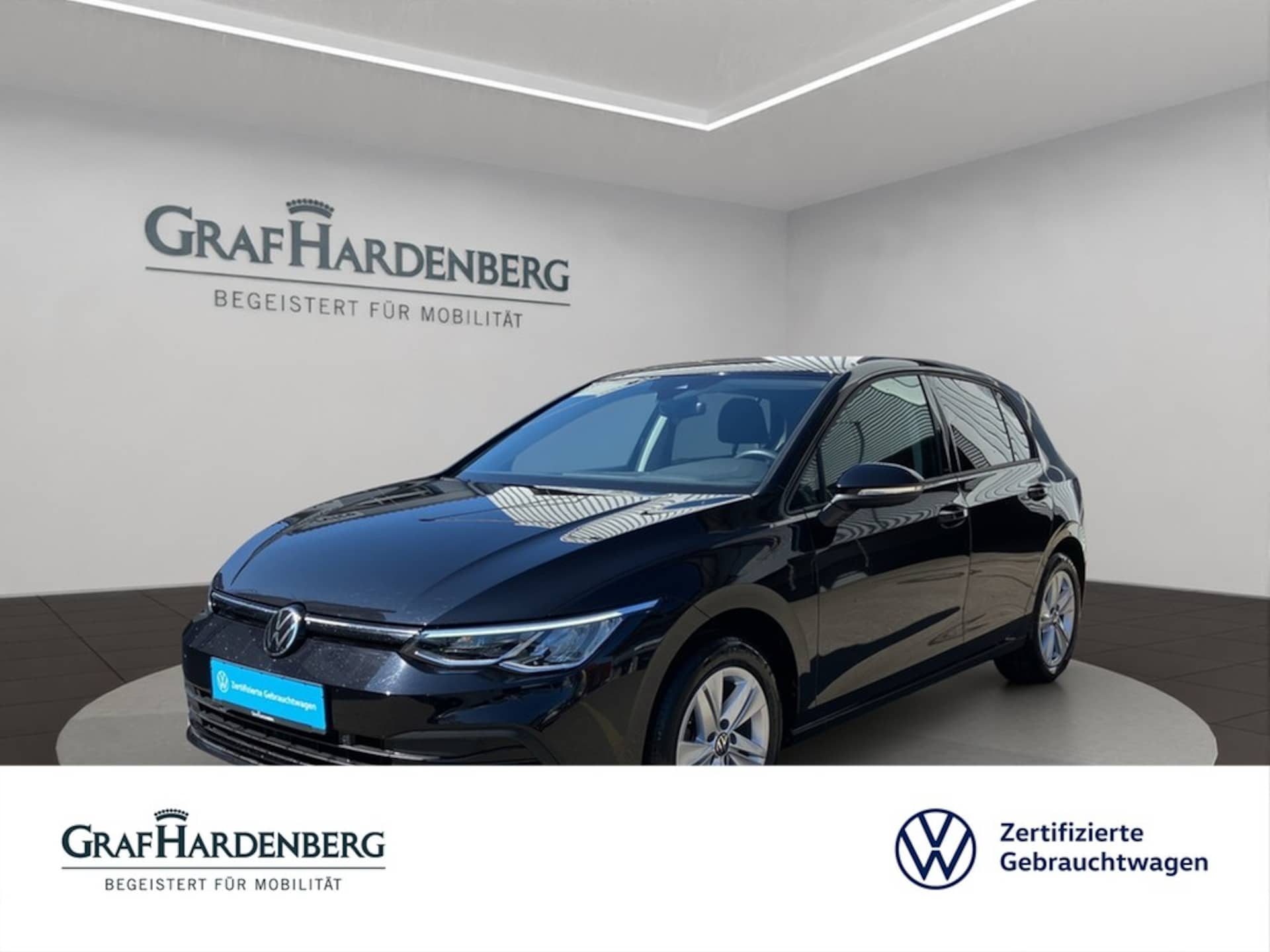 Volkswagen Golf 2022 — Golf Life 1.5 eTSI DSG Navi LED ACC