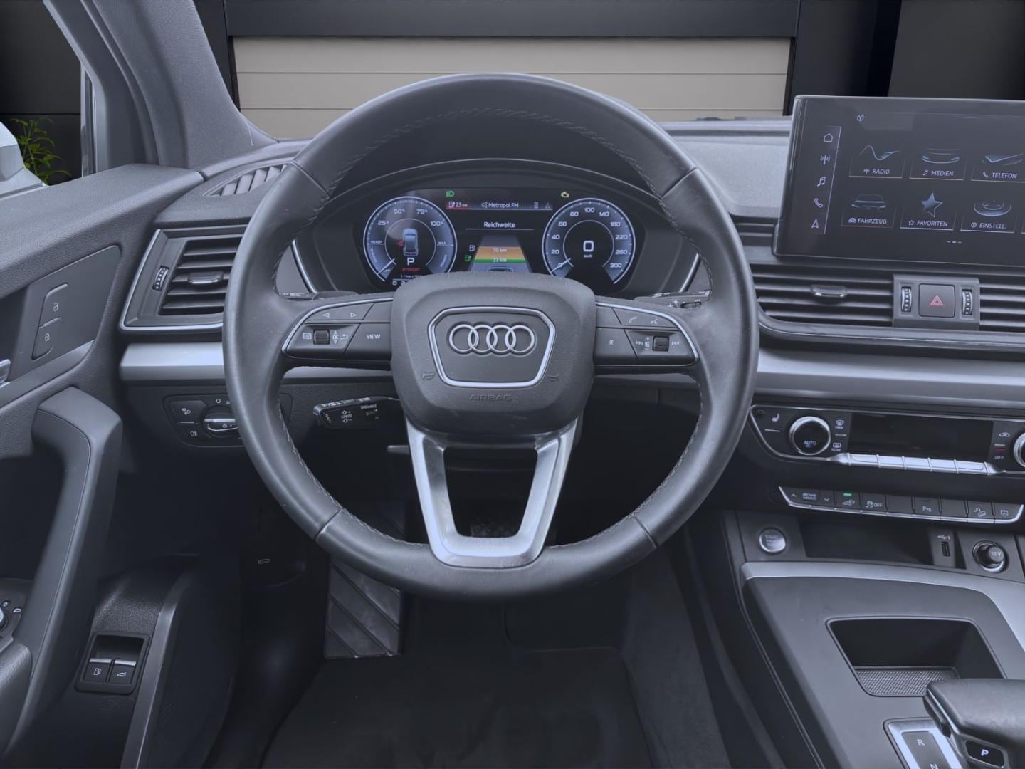Bild über Audi Q5 TFSI e S line 55 TFSI e quattro S tronic - für weitere Informationen kontaktieren Sie den Audi Partner