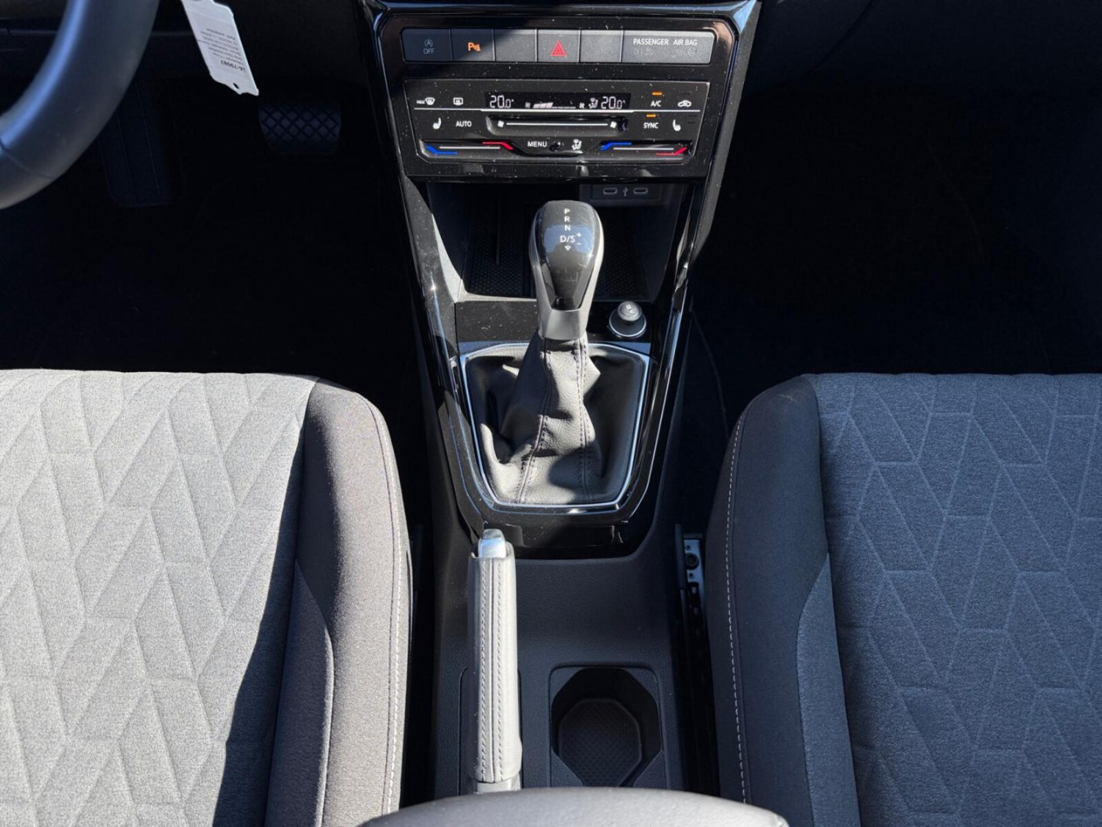 Volkswagen T-Cross – Bild 8