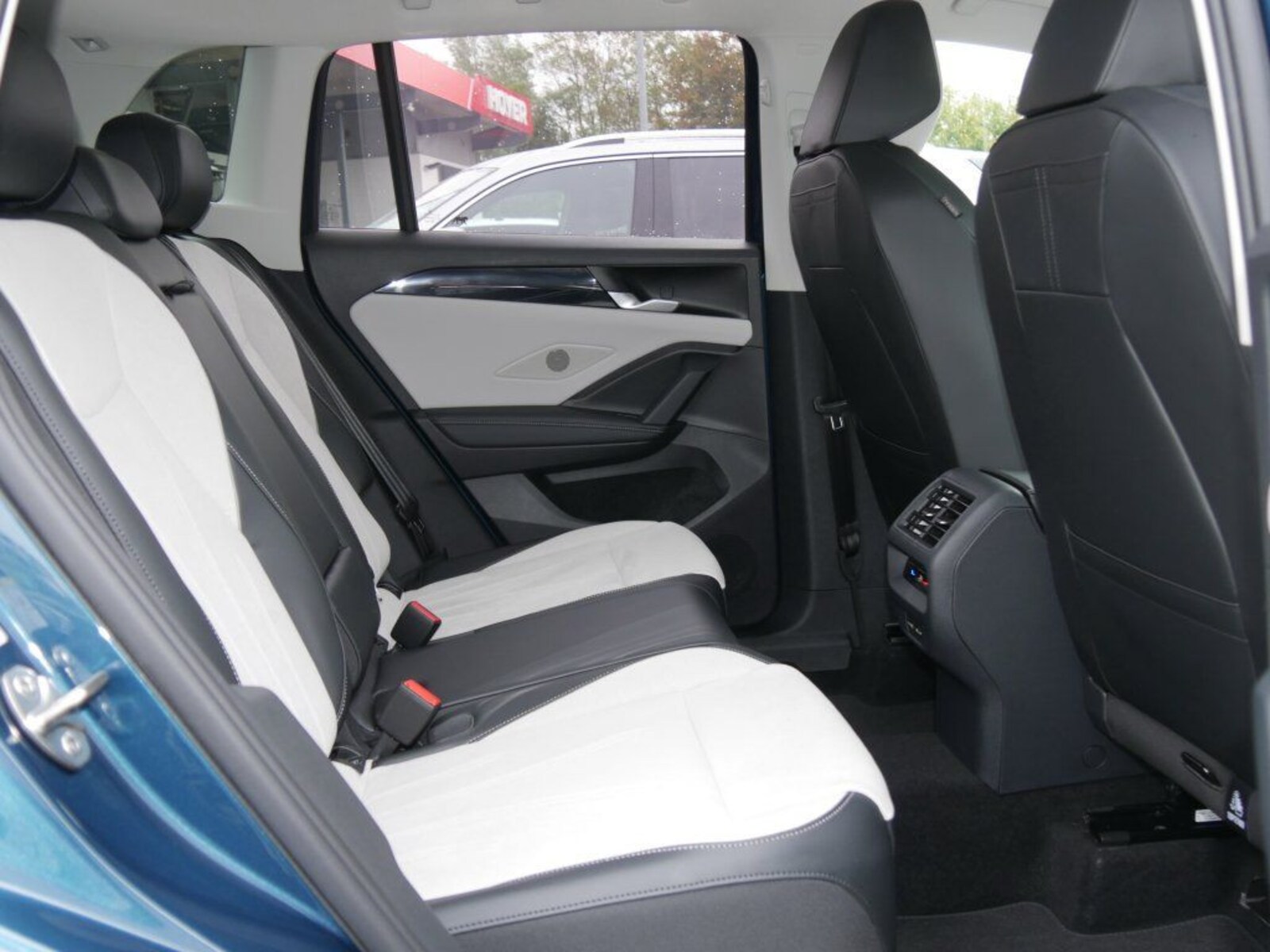 Volkswagen Tiguan – Bild 6