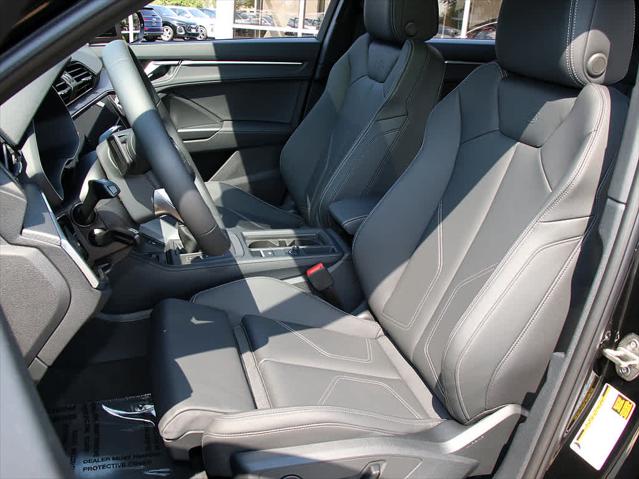 2025 AUDI Q3 - Image 11