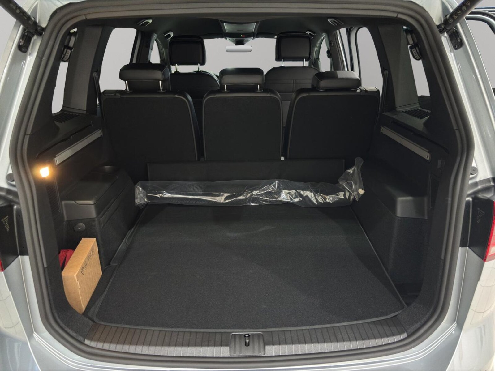 Volkswagen Touran – Bild 9