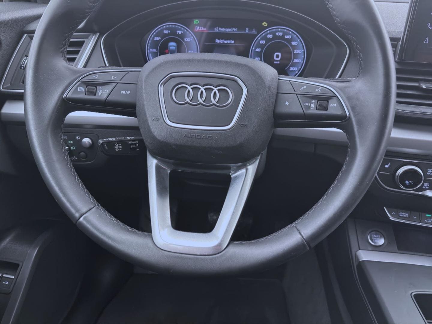 Bild über Audi Q5 TFSI e S line 55 TFSI e quattro S tronic - für weitere Informationen kontaktieren Sie den Audi Partner