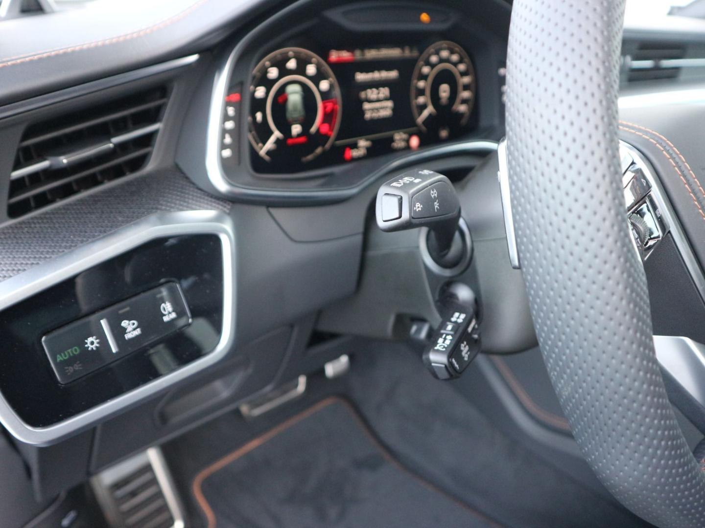 Image about Audi RS 6 Avant performance quattro tiptronic