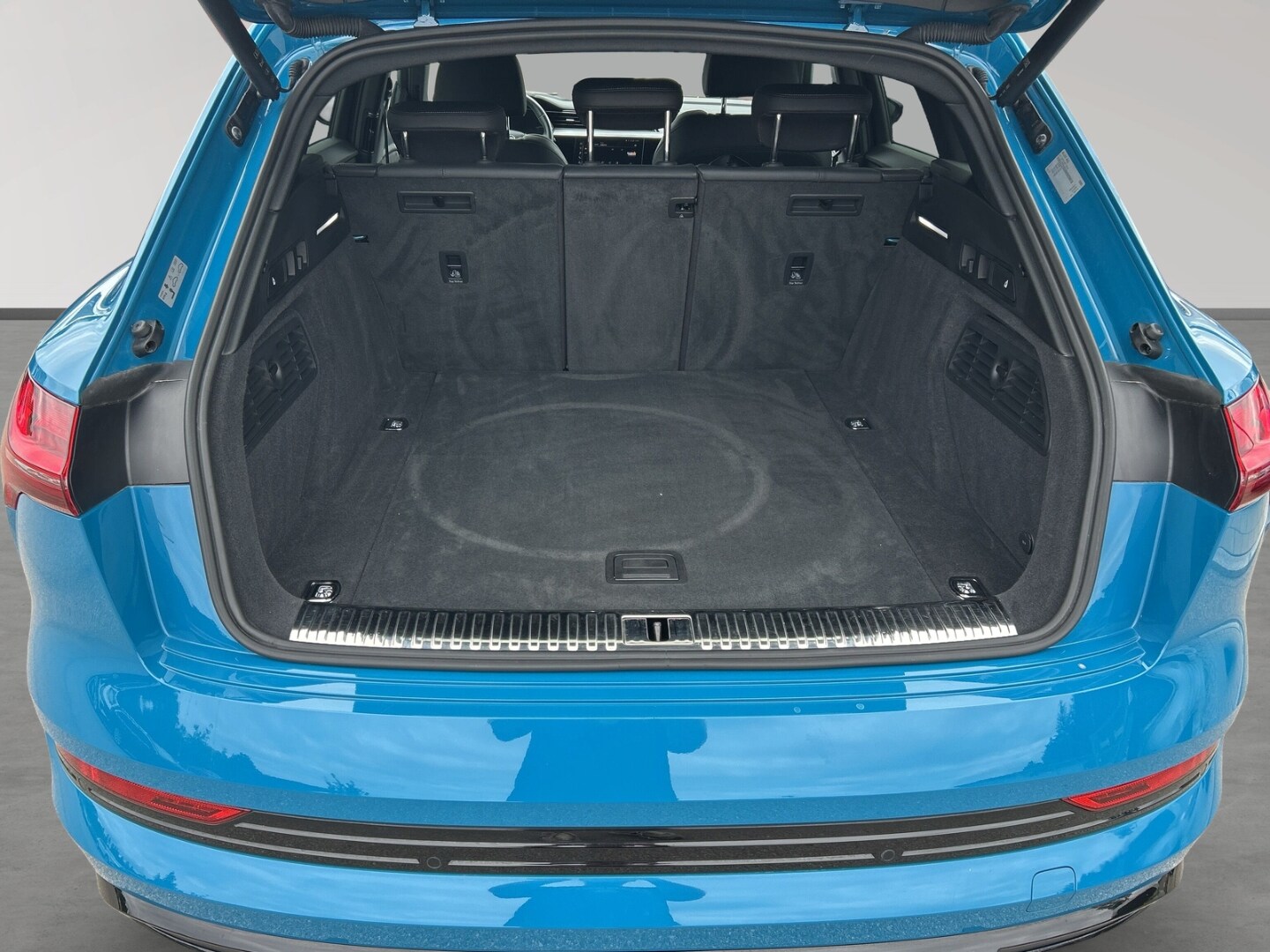 Image about Audi e-tron 50 quattro