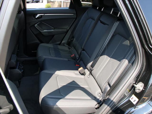 2025 AUDI Q3 - Image 13