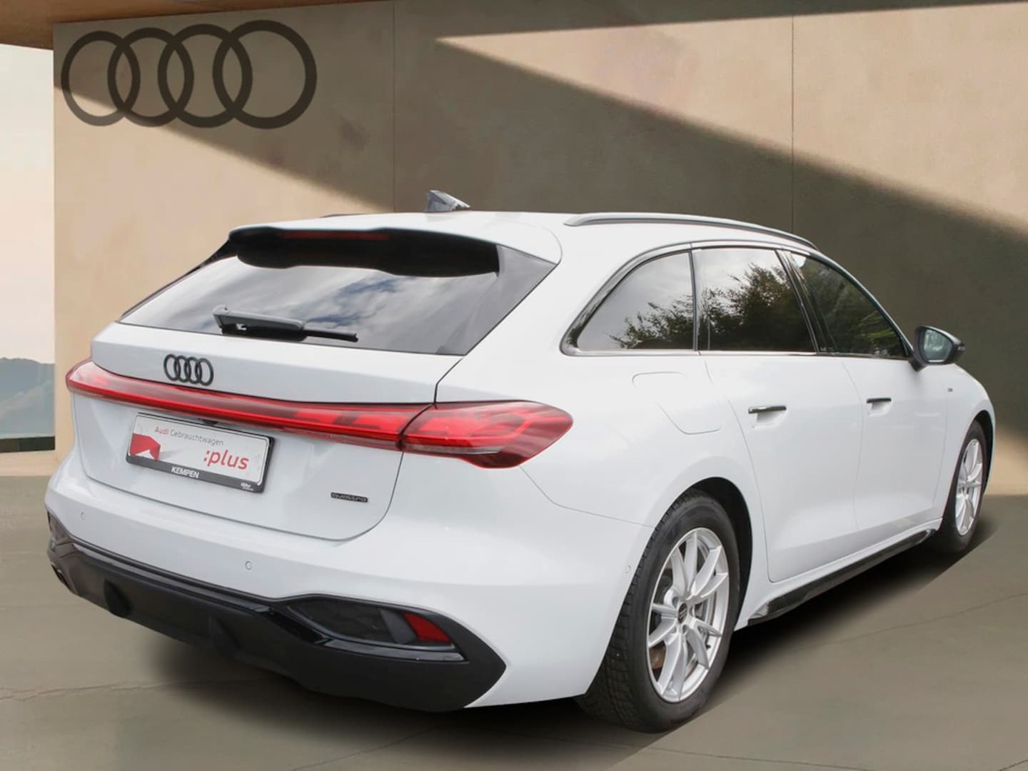 Bild über Audi A5 Avant TDI quattro 150 kW S tronic - für weitere Informationen kontaktieren Sie den Audi Partner