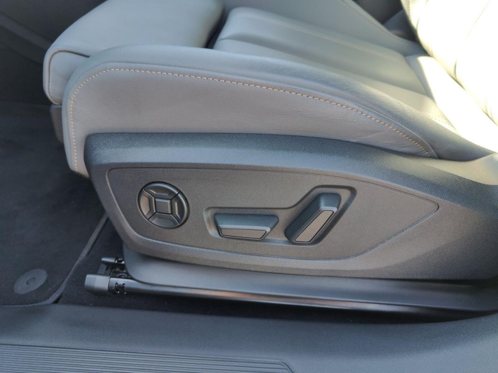 Audi Q4 Sportback e-tron – Bild 18
