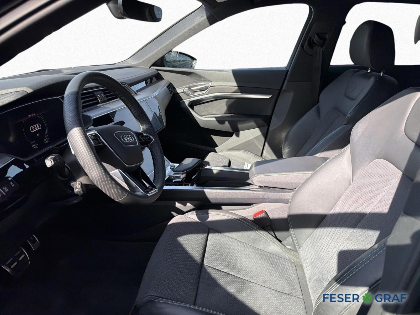 Audi Q8 Sportback e-tron – Bild 8