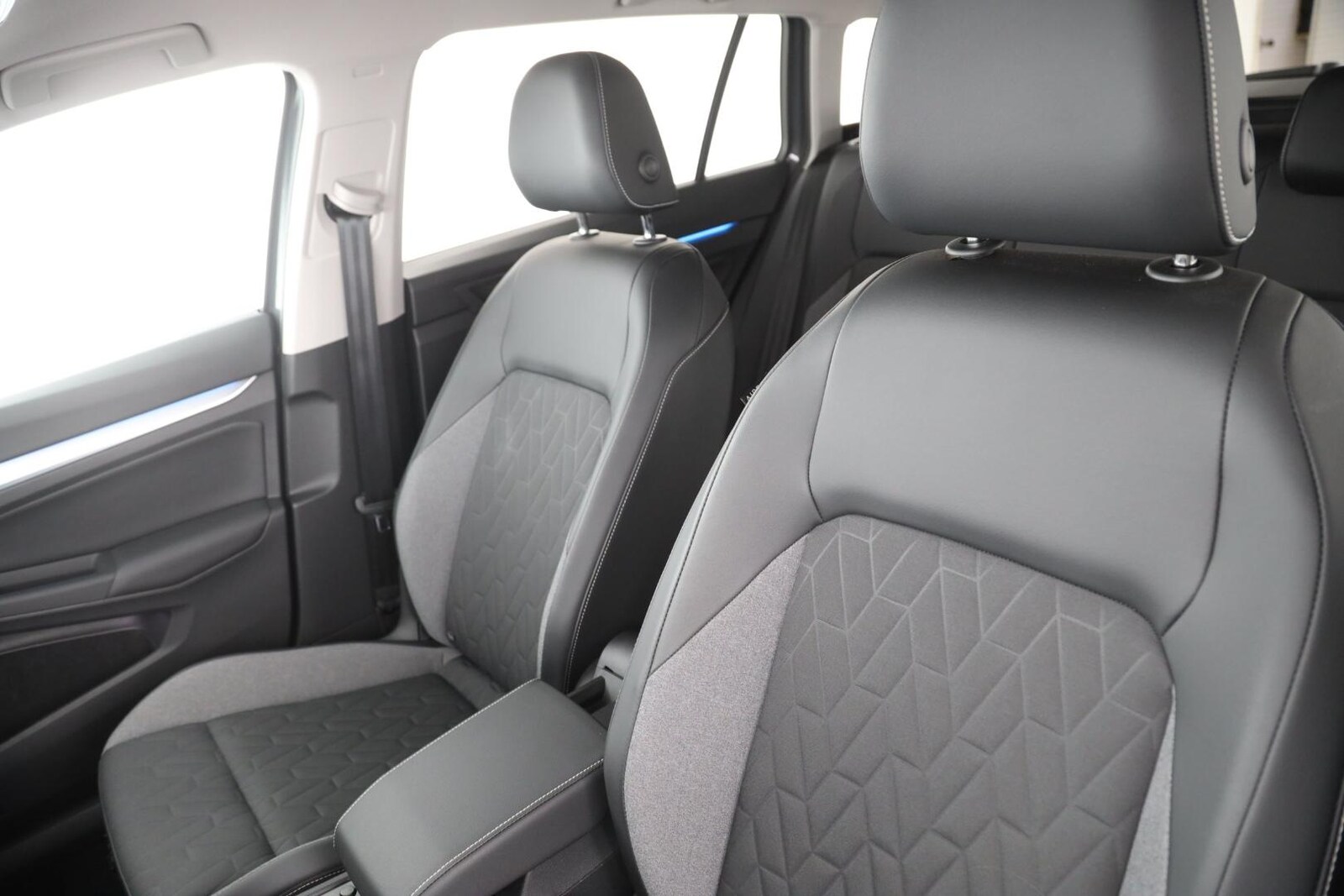 Volkswagen Golf Variant – Bild 12