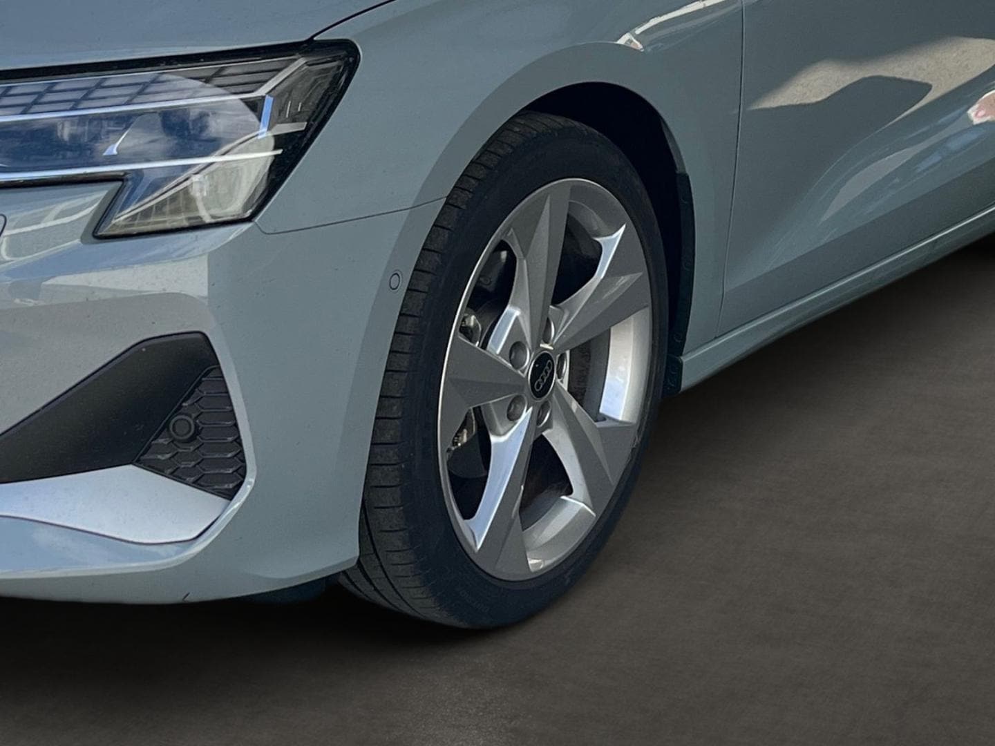 Bild über Audi A3 Sportback TDI Schaltgetriebe - für weitere Informationen kontaktieren Sie den Audi Partner