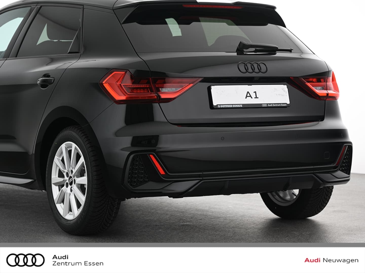 Bild über Audi A1 Sportback S line 30 TFSI S tronic - für weitere Informationen kontaktieren Sie den Audi Partner