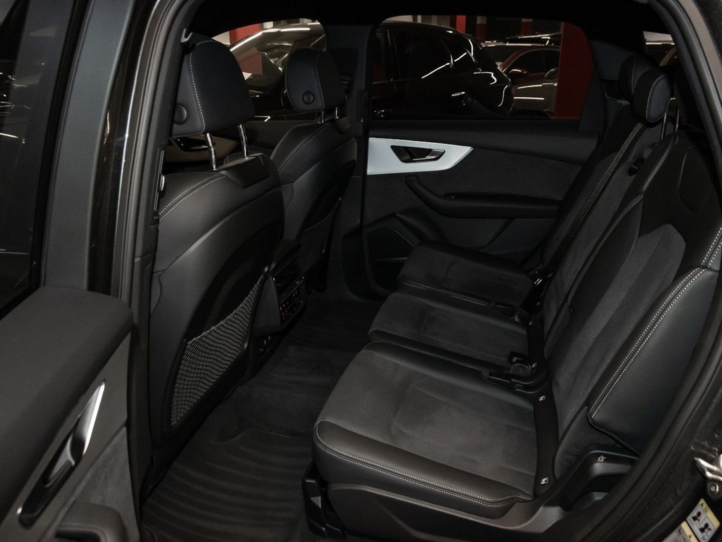 Bild über Audi Q7 SUV S line business TDI quattro 210 kW tiptronic - für weitere Informationen kontaktieren Sie den Audi Partner