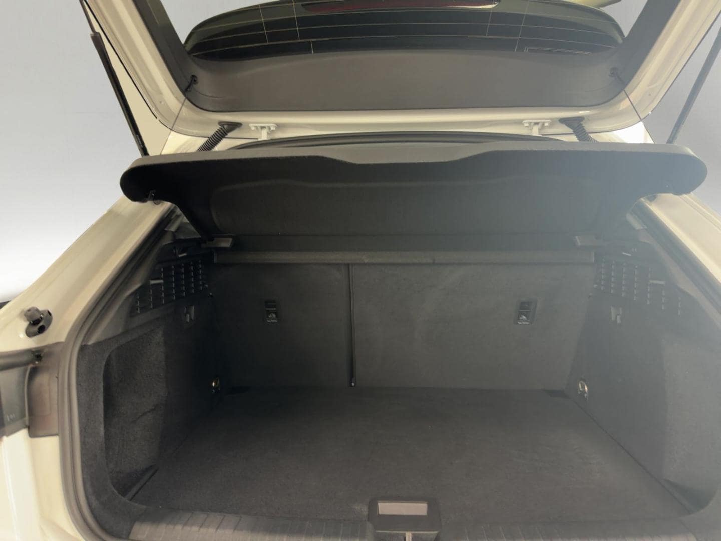 Bild über Audi A3 Sportback advanced 35 TFSI Schaltgetriebe - für weitere Informationen kontaktieren Sie den Audi Partner