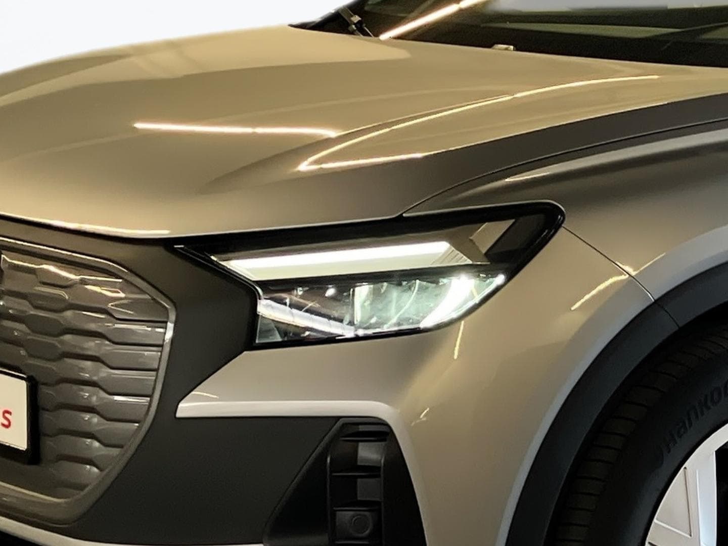 Bild über Audi Q4 e-tron 45 e-tron - für weitere Informationen kontaktieren Sie den Audi Partner