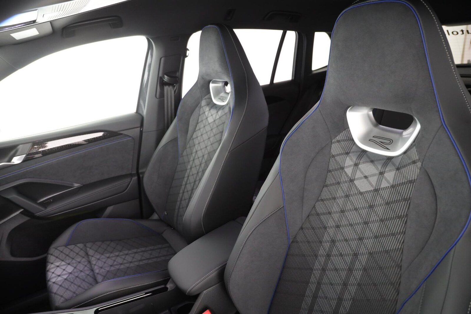 Volkswagen Tiguan – Bild 12