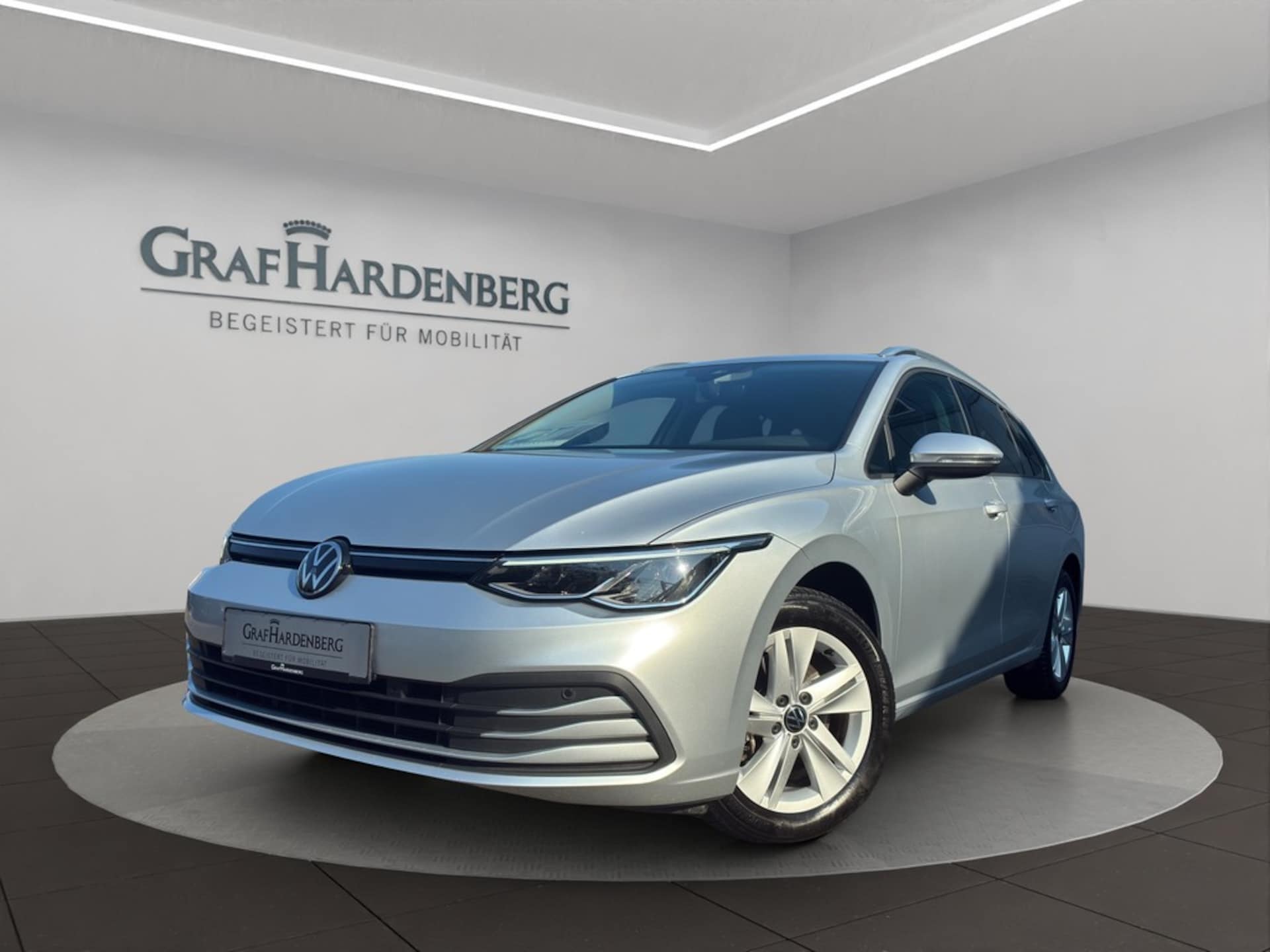 Volkswagen Golf Variant 2024 — Golf VIII Variant 2.0 TDI DSG Life AHK RFK ACC
