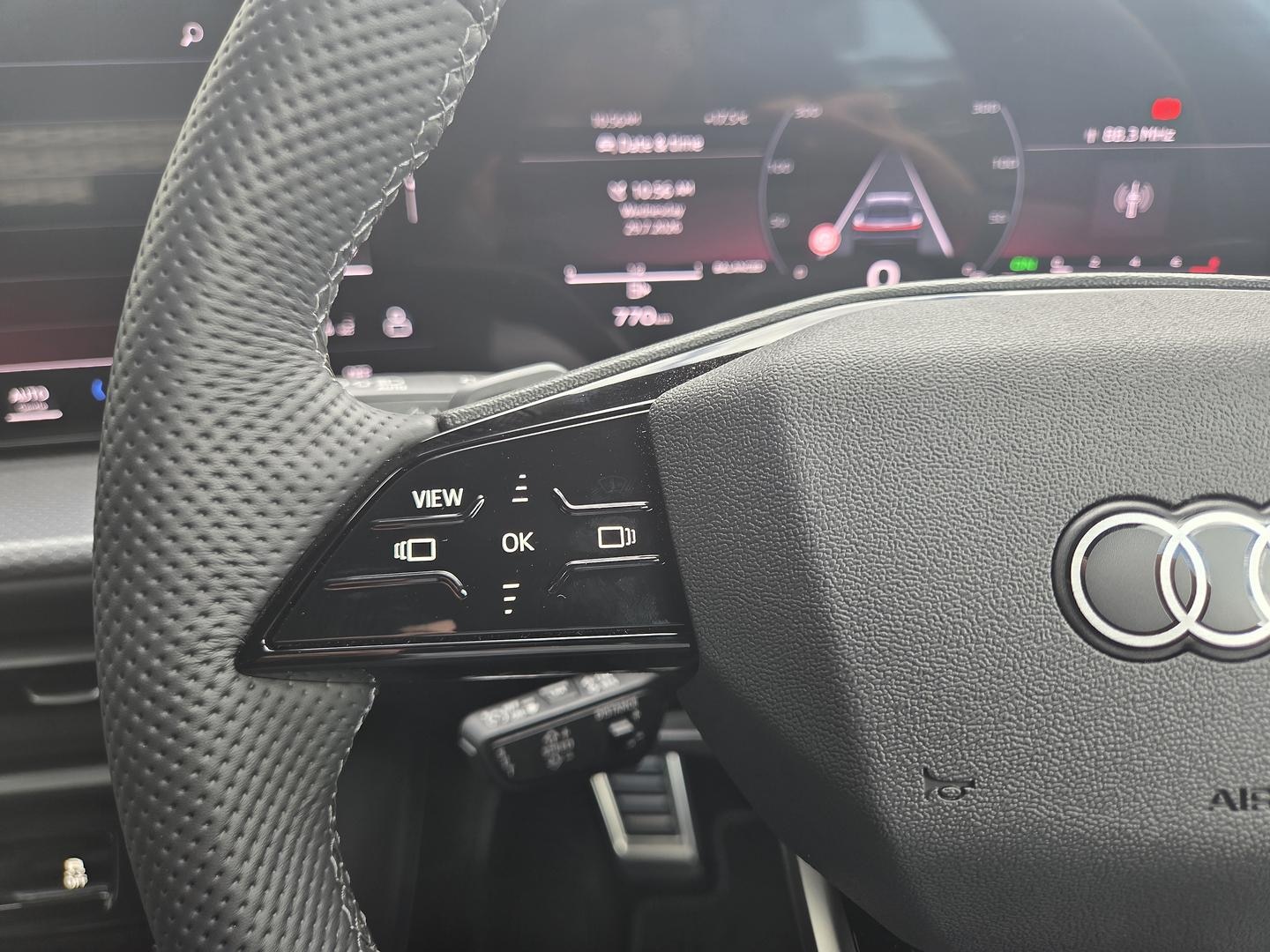 Image about Audi Q5 SUV TFSI quattro 200 kW sport