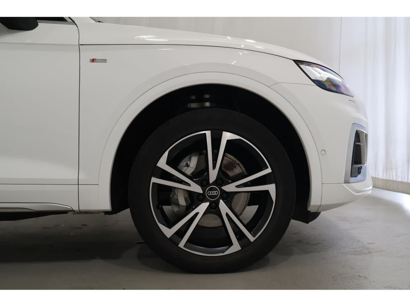 Bild über Audi Q5 Sportback 40 TFSI quattro S tronic - für weitere Informationen kontaktieren Sie den Audi Partner