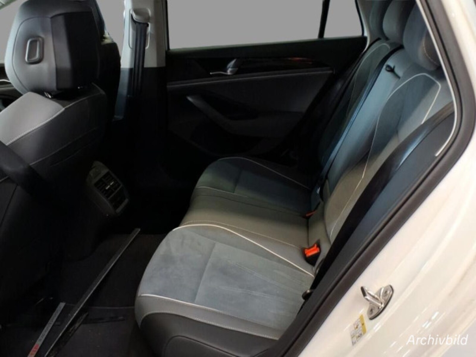 Volkswagen Passat – Bild 6