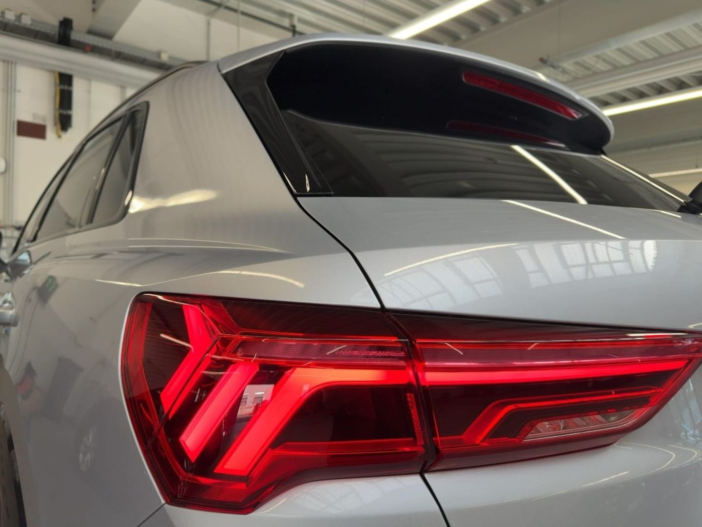 Bild über Audi Q3 TFSI 110 kW S tronic - für weitere Informationen kontaktieren Sie den Audi Partner