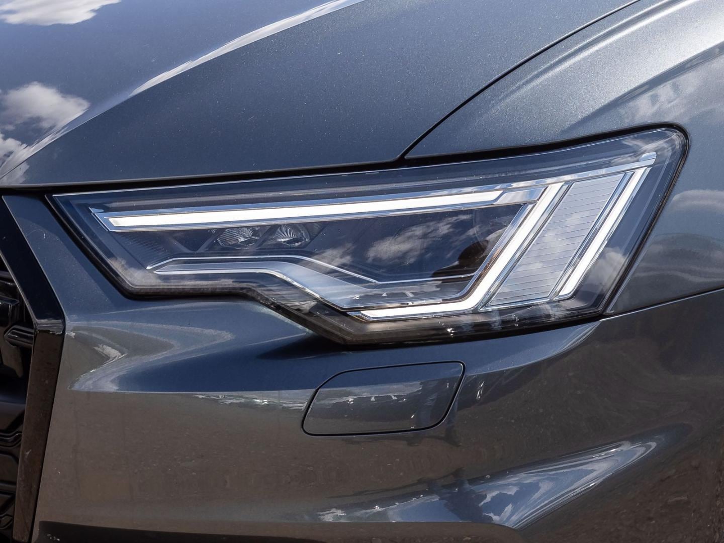 Bild über Audi S6 Avant TDI quattro tiptronic - für weitere Informationen kontaktieren Sie den Audi Partner