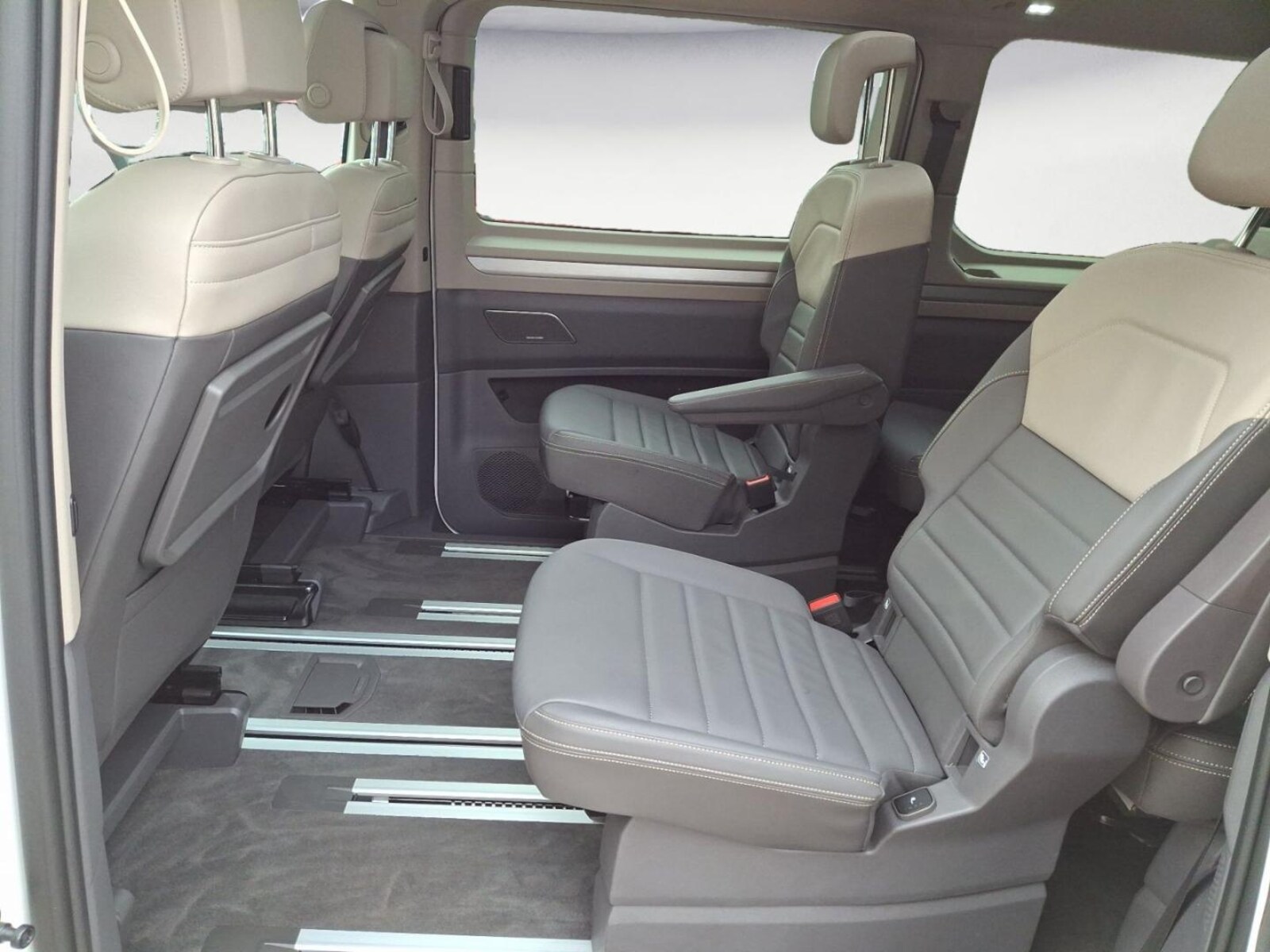 Volkswagen Multivan Langversion – Bild 13