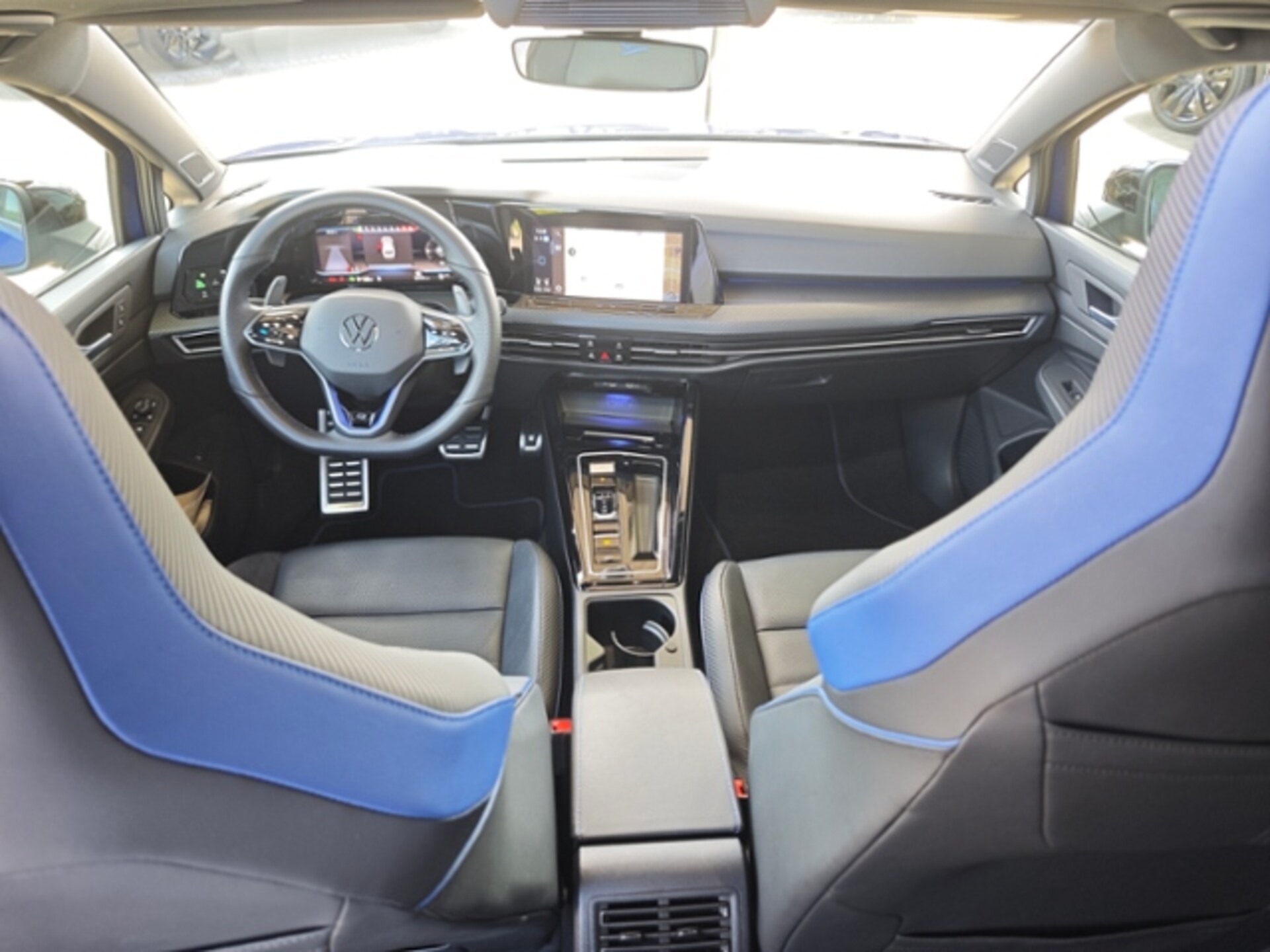 Volkswagen Golf Variant R