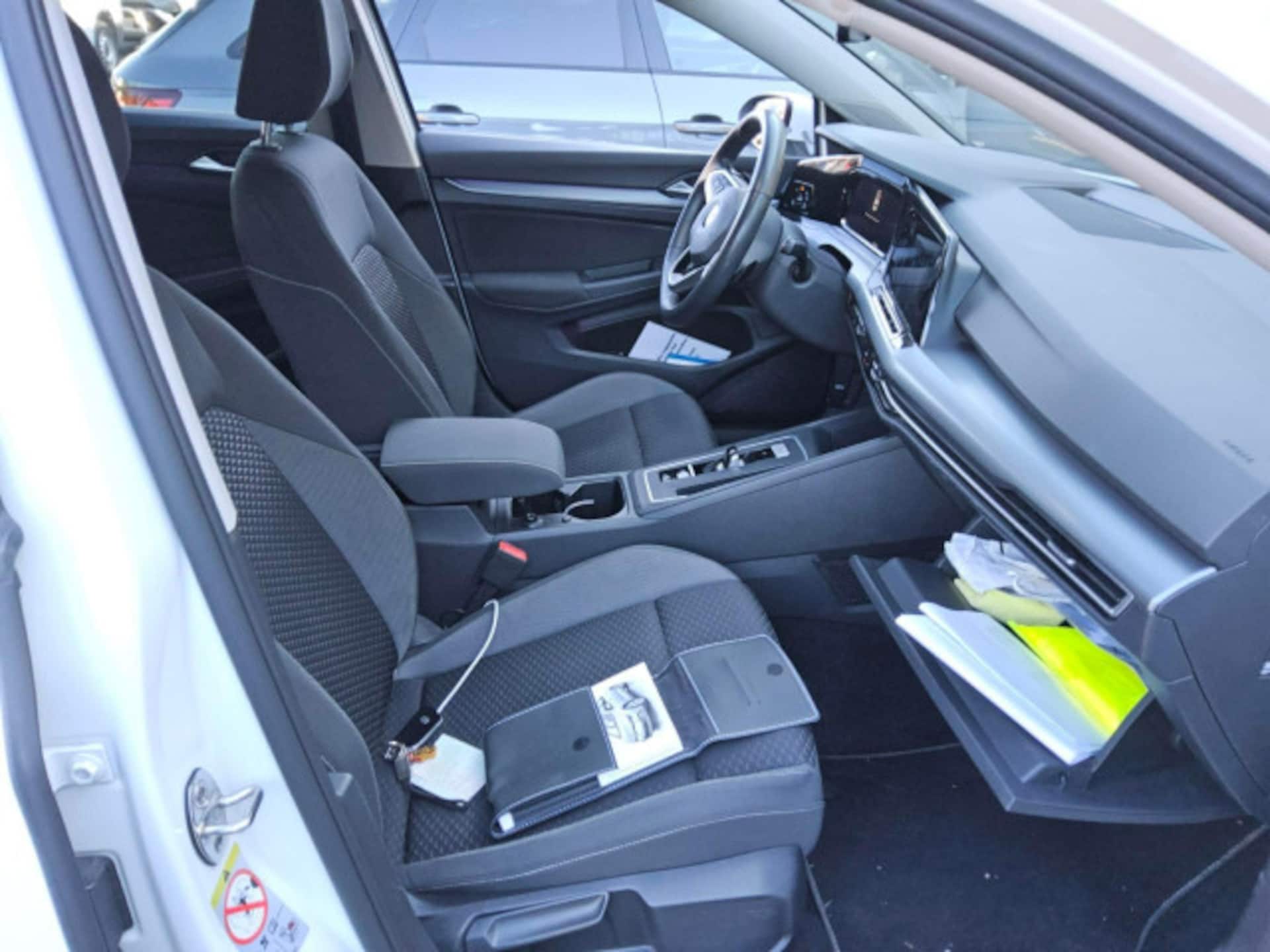 Volkswagen Golf Life