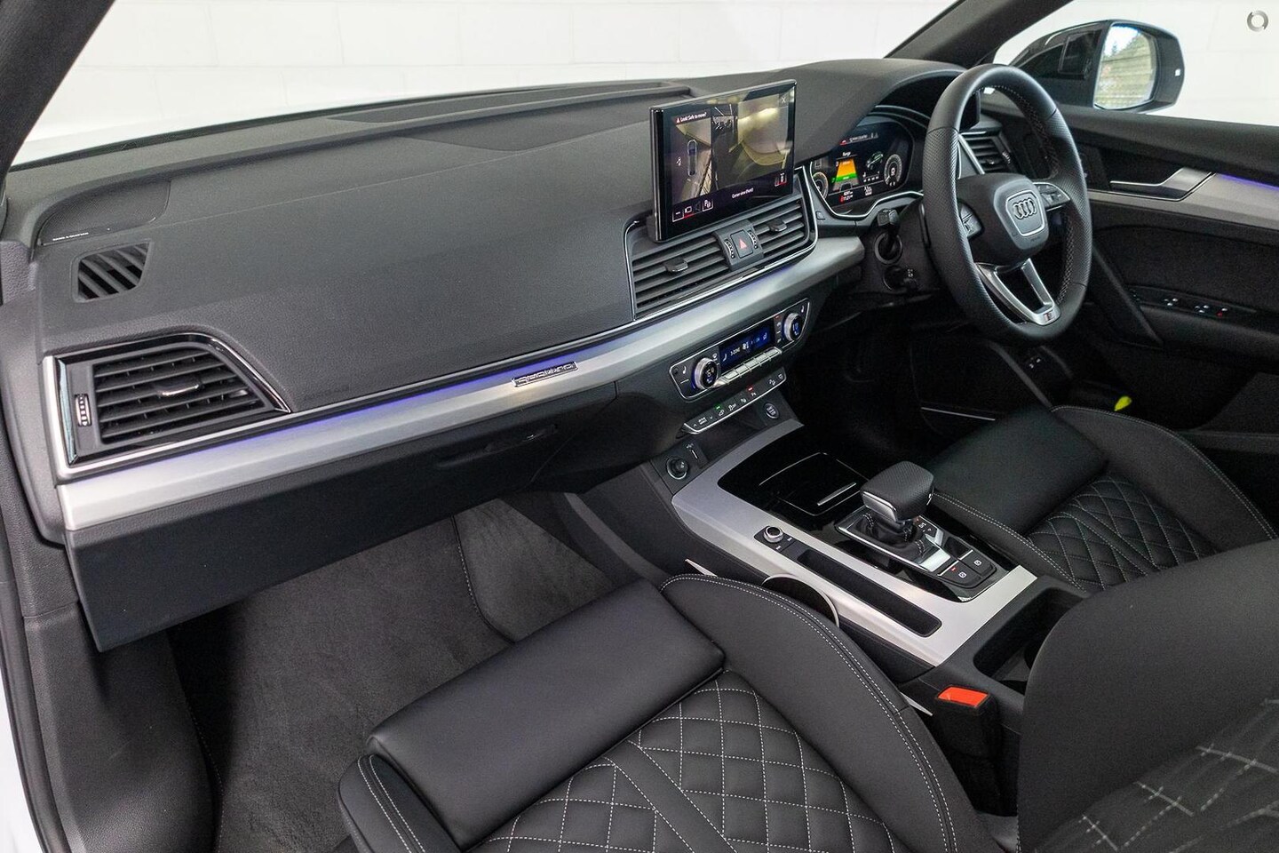 Image about Audi Q5 Sportback TFSI e 55 TFSI e quattro S tronic