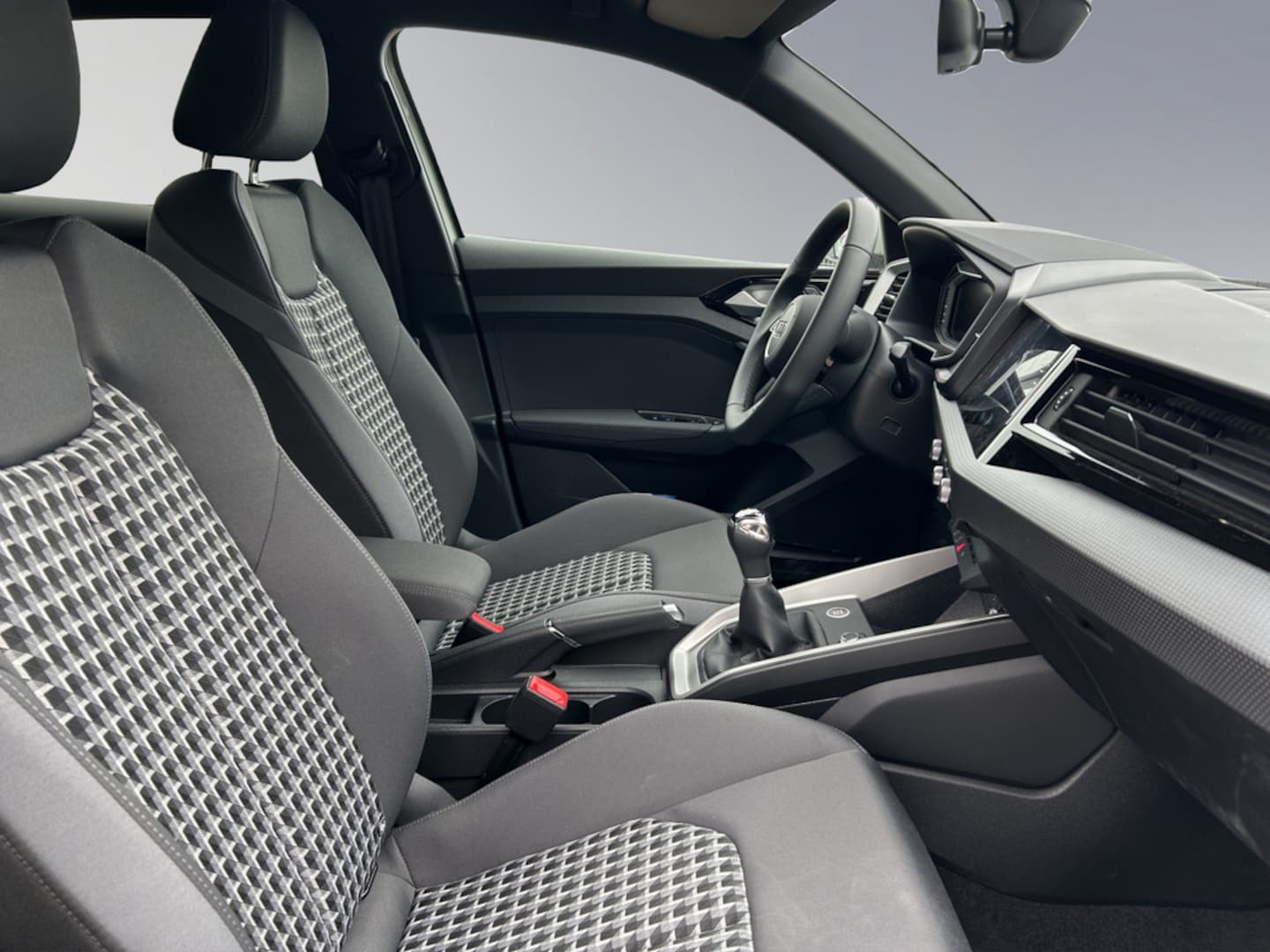 Bild über Audi A1 Sportback S line 30 TFSI Schaltgetriebe - für weitere Informationen kontaktieren Sie den Audi Partner