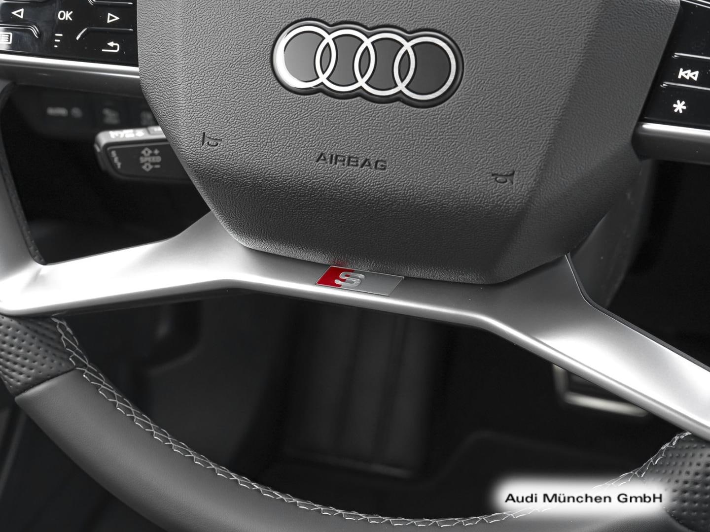 Bild über Audi Q4 Sportback e-tron 45 e-tron - für weitere Informationen kontaktieren Sie den Audi Partner