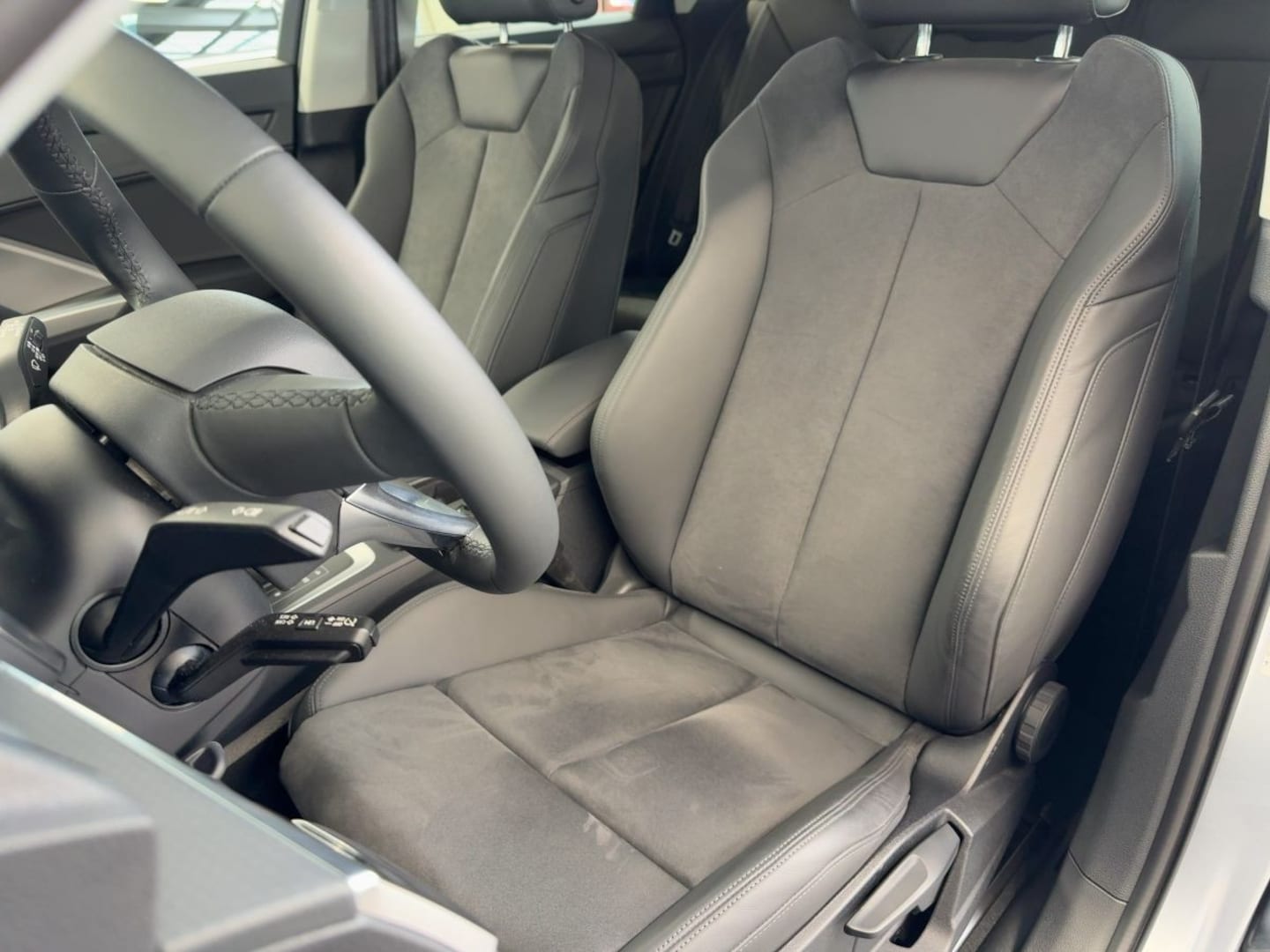 Bild über Audi Q3 TFSI 110 kW S tronic - für weitere Informationen kontaktieren Sie den Audi Partner